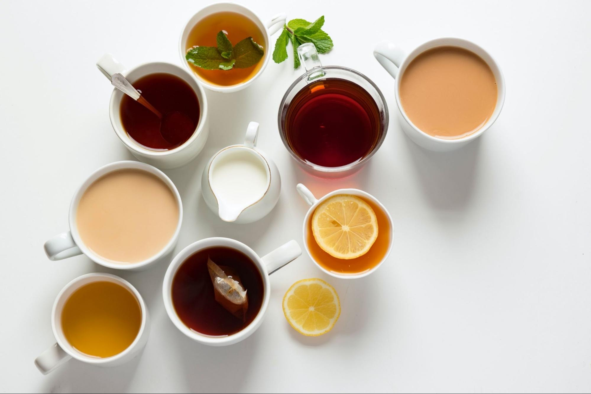 Красный чай, черный чай, ройбос и каркаде — в чем разница