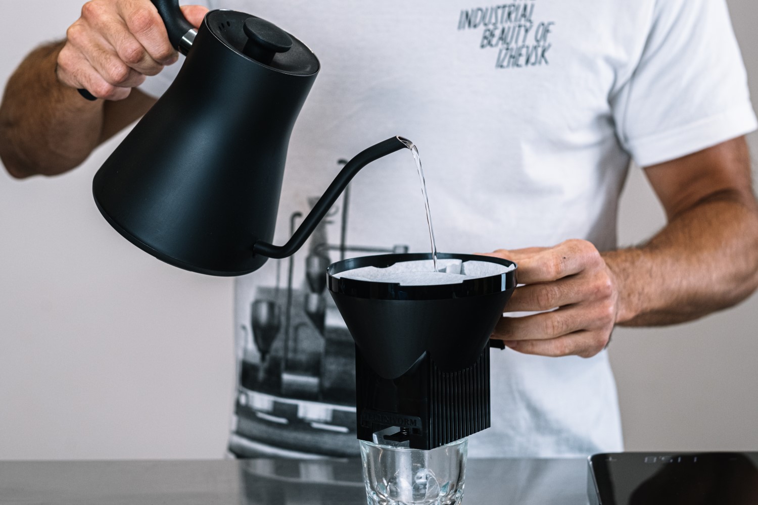 Приготовление кофе в капельной кофеварке