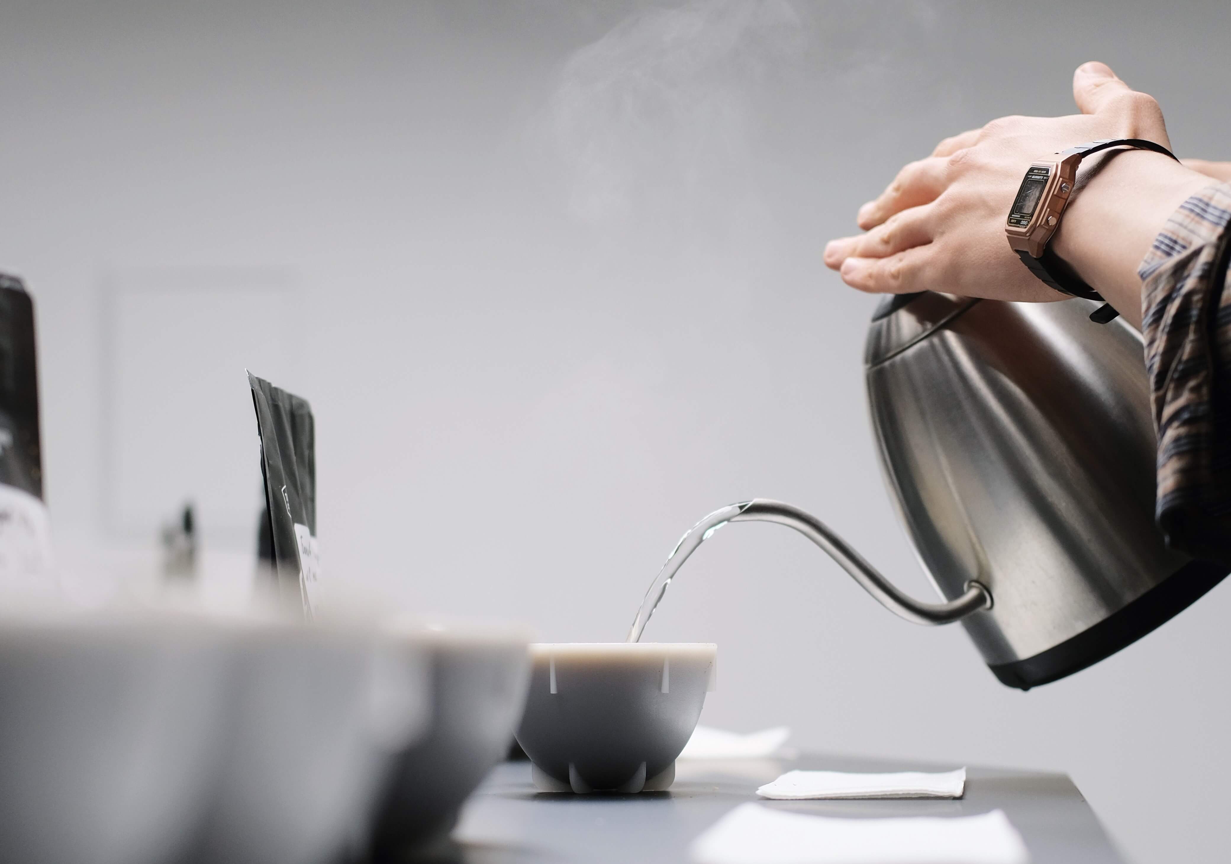 Заваривание кофе для каппинга